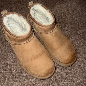 Ugg Mini Boots Used Size 9